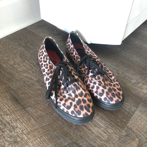 Vans Shoes - Vans NWOT